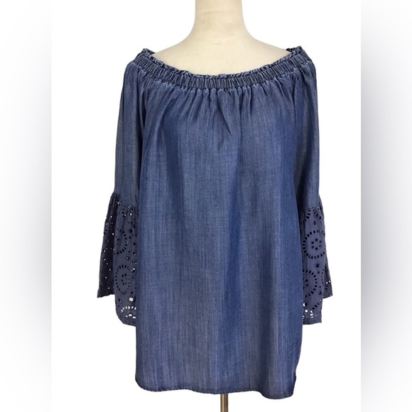 DG2 Diane Gilman Blue Cotton Off The Shoulder Embroidered Bell Sleeve TOP NWT - Picture 1 of 7